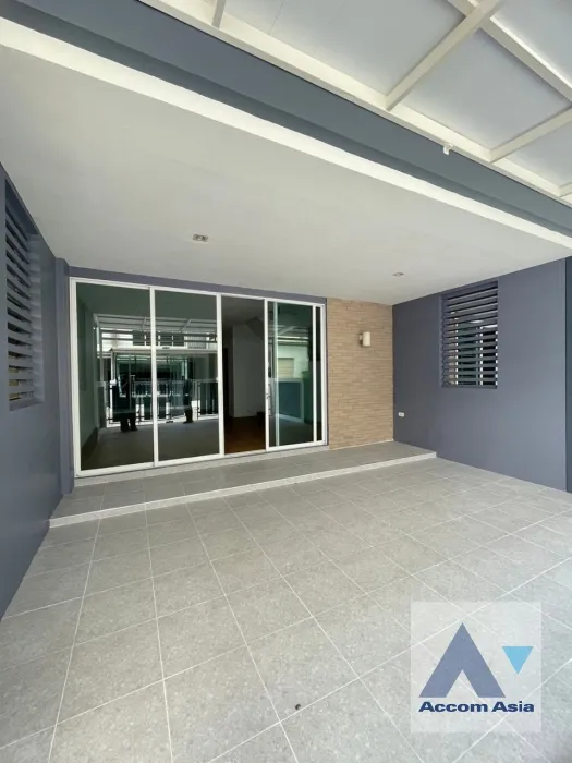  2  4 br House for rent and sale in Phaholyothin ,Bangkok MRT Lat Phrao AA35914