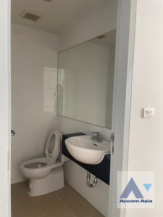 12  4 br House for rent and sale in Phaholyothin ,Bangkok MRT Lat Phrao AA35914