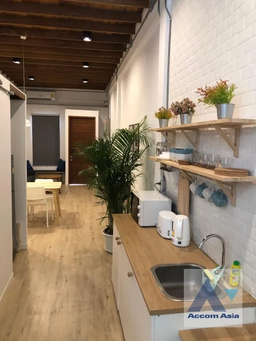 unit 2 Bedrooms  House For Rent in Dusit, Bangkok  (AA35917)