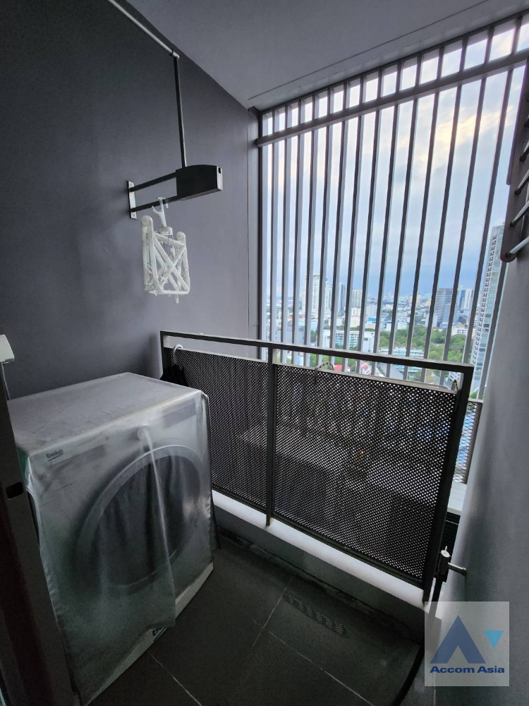 12  1 br Condominium For Sale in Sukhumvit ,Bangkok BTS Phra khanong at The Room Sukhumvit 69 AA35926