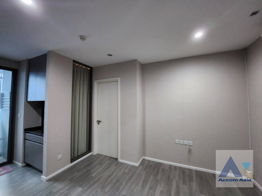 5  1 br Condominium For Sale in Sukhumvit ,Bangkok BTS Phra khanong at The Room Sukhumvit 69 AA35926