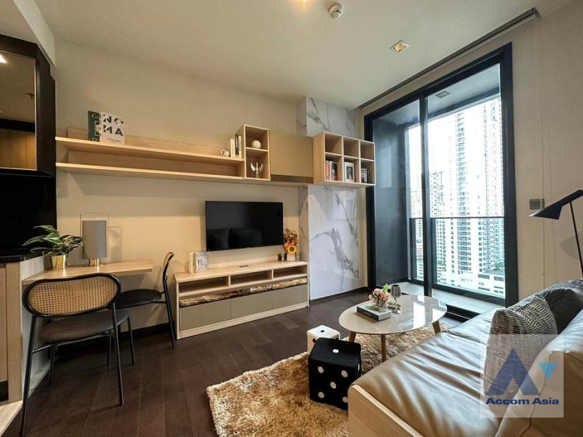  2  1 br Condominium For Sale in New Phetchaburi ,Bangkok BTS Ratchathewi at The Line Ratchathewi AA35949