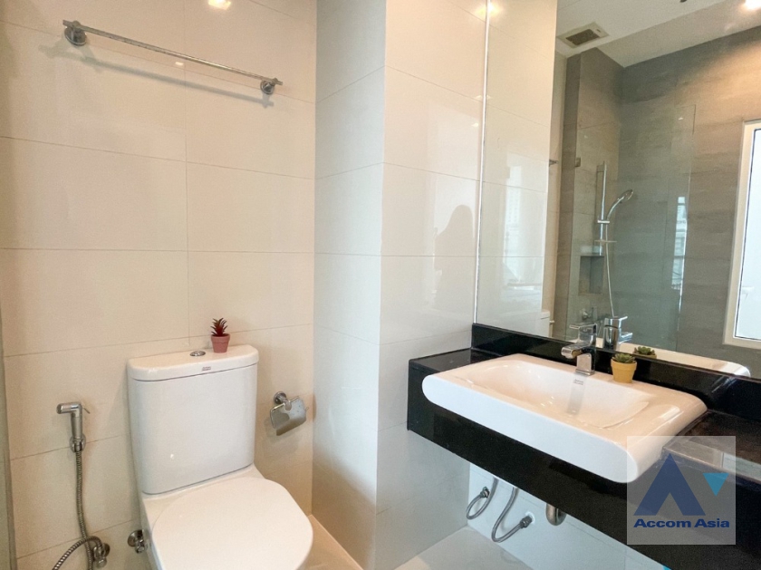 8  1 br Condominium For Sale in Phaholyothin ,Bangkok ARL Lat krabang at Ideo Verve Ratchaparop AA35961