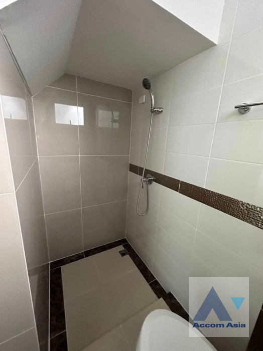 6  4 br House For Rent in Samutprakan ,  at Bangna 5 AA35969