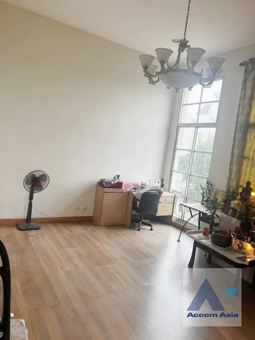 unitHome Office, Corner Unit, Pet friendly |  4 Bedrooms  House For Rent in Rama 3, Bangkok  (AA35973)