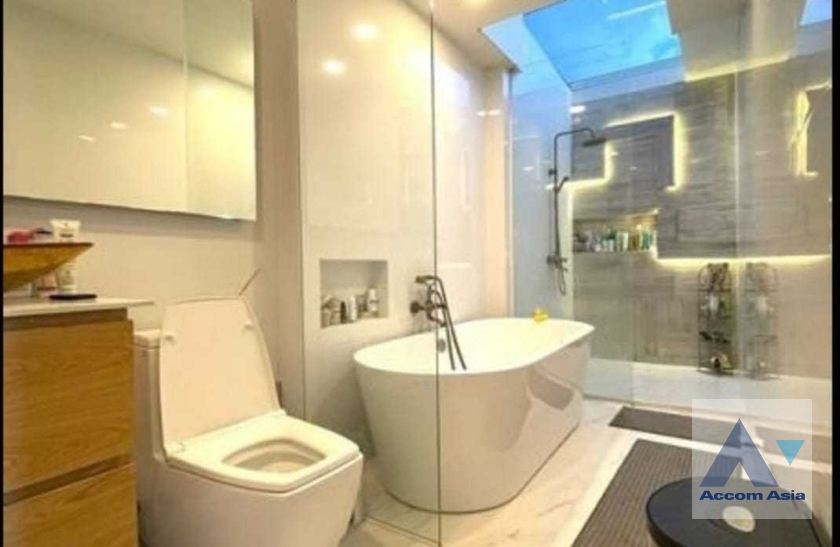 4  2 br Townhouse For Sale in Lat Phrao ,Bangkok  at Home Park AA35990