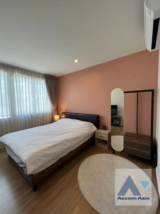 8  3 br Townhouse For Rent in Krungthep Kreetha ,Bangkok  at Newly modern style living place AA36002
