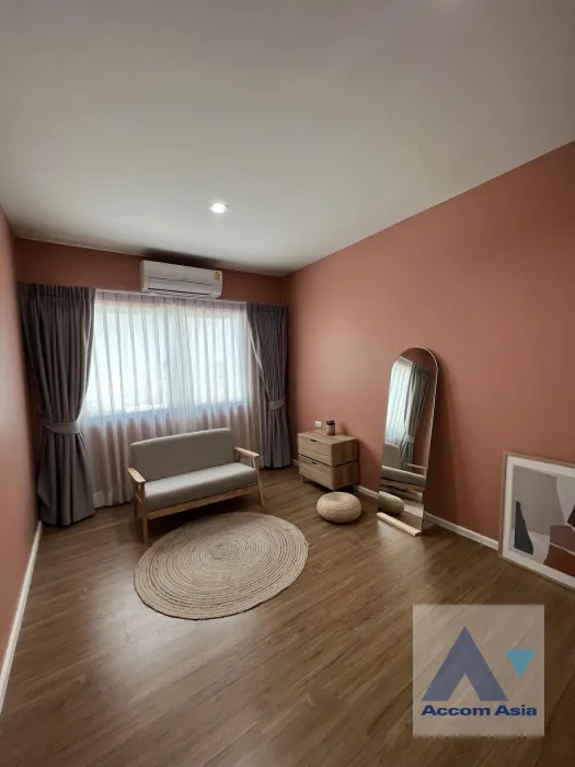 5  3 br Townhouse For Rent in Krungthep Kreetha ,Bangkok  at Newly modern style living place AA36002