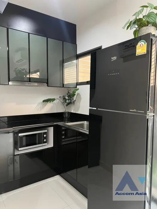  1  3 br Townhouse For Rent in Krungthep Kreetha ,Bangkok  at Newly modern style living place AA36002