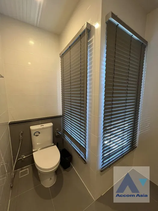 11  3 br Townhouse For Rent in Krungthep Kreetha ,Bangkok  at Newly modern style living place AA36002