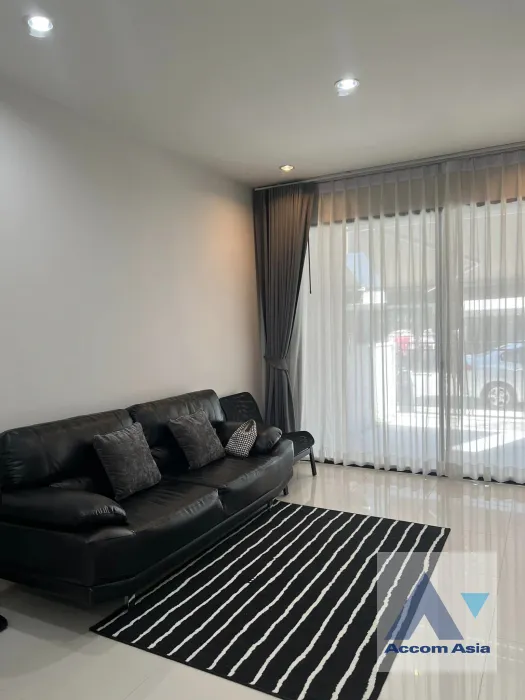  2  3 br Townhouse For Rent in Krungthep Kreetha ,Bangkok  at Newly modern style living place AA36002
