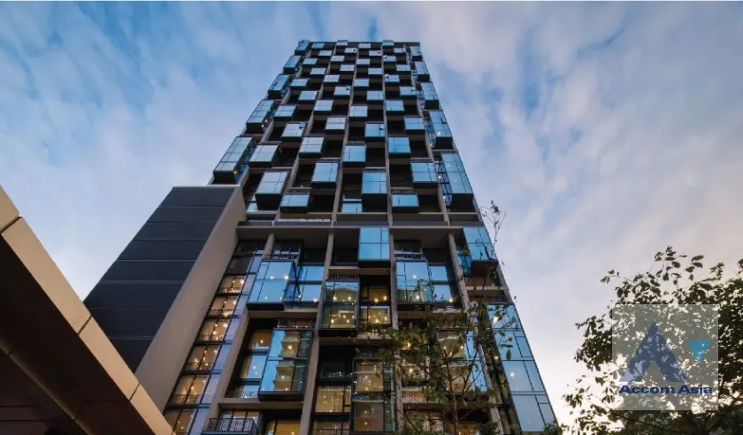  2  2 br Condominium For Sale in Ploenchit ,Bangkok BTS Chitlom at 28 Chidlom AA36009