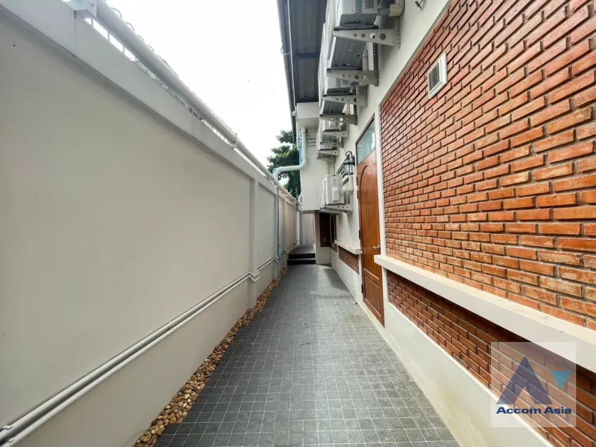 8  4 br House for rent and sale in Phaholyothin ,Bangkok ARL Makkasan - BTS Victory Monument AA36013