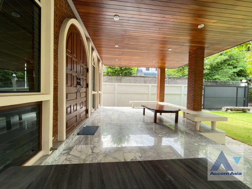 14  4 br House For Rent in Phaholyothin ,Bangkok ARL Makkasan - BTS Victory Monument AA36013