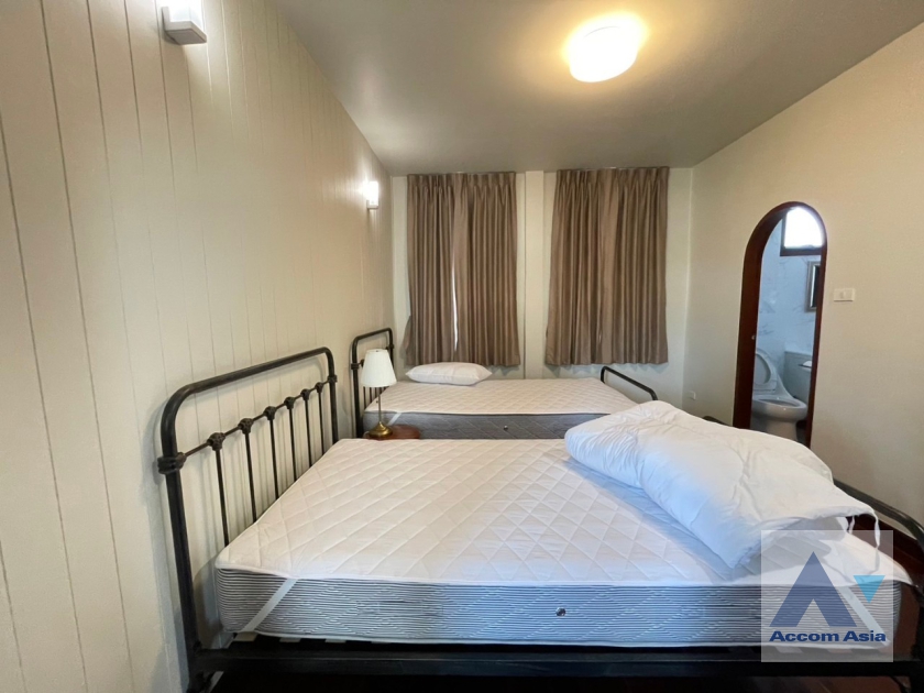 20  4 br House For Rent in Phaholyothin ,Bangkok ARL Makkasan - BTS Victory Monument AA36013