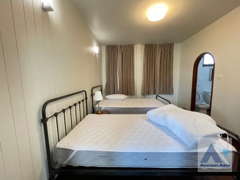 20  4 br House For Rent in Phaholyothin ,Bangkok ARL Makkasan - BTS Victory Monument AA36013