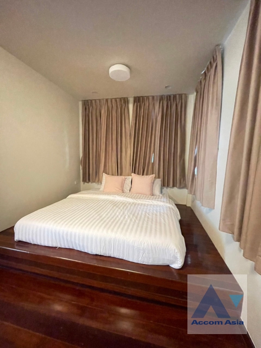 29  4 br House For Rent in Phaholyothin ,Bangkok ARL Makkasan - BTS Victory Monument AA36013