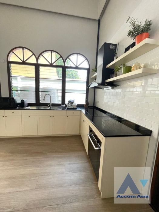 38  4 br House For Rent in Phaholyothin ,Bangkok ARL Makkasan - BTS Victory Monument AA36013