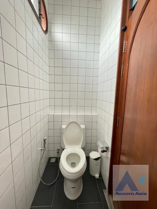 53  4 br House For Rent in Phaholyothin ,Bangkok ARL Makkasan - BTS Victory Monument AA36013