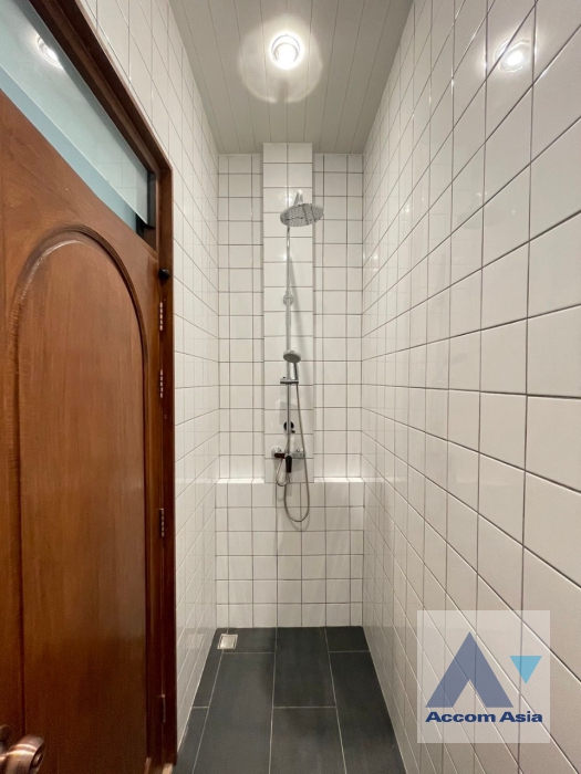 52  4 br House For Rent in Phaholyothin ,Bangkok ARL Makkasan - BTS Victory Monument AA36013