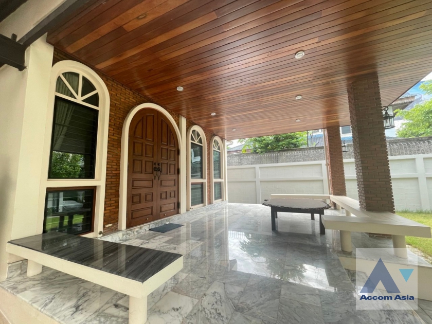 54  4 br House For Rent in Phaholyothin ,Bangkok ARL Makkasan - BTS Victory Monument AA36013