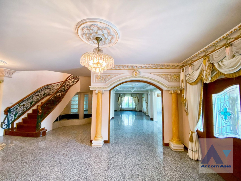 6  4 br House for rent and sale in  ,Bangkok  at Home One  AA36015