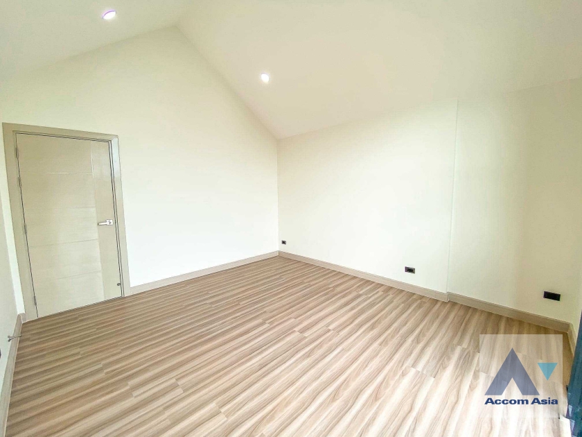 5  3 br Townhouse for rent and sale in Sukhumvit ,Bangkok BTS Udomsuk AA36022