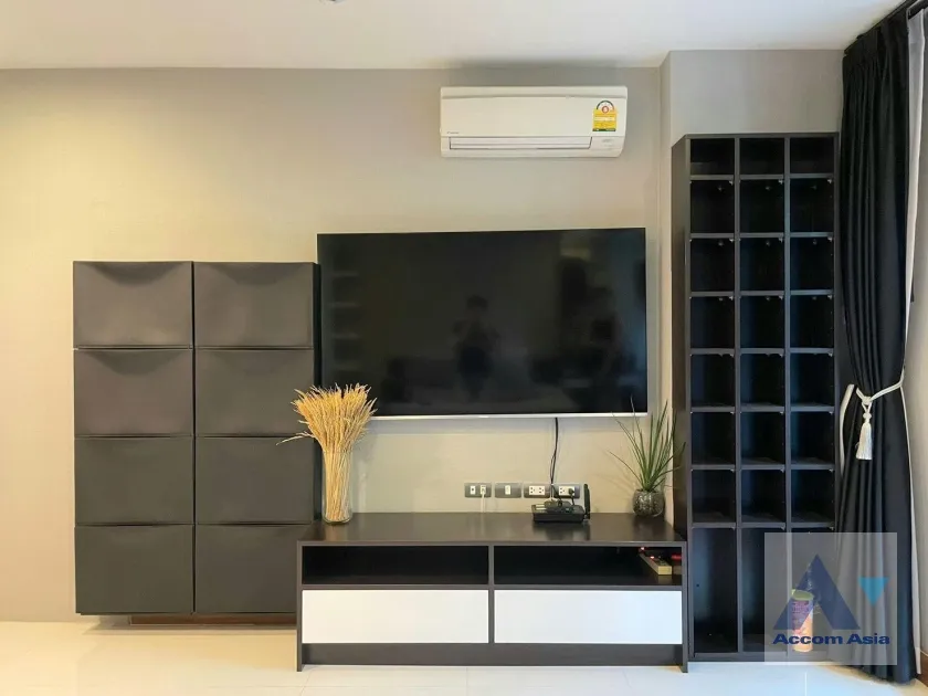  1  1 br Condominium For Sale in Sukhumvit ,Bangkok BTS Ekkamai at Tree Condo Ekamai AA36026