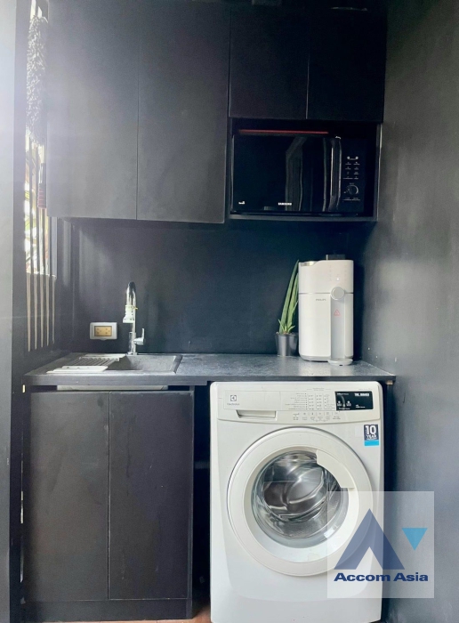 4  1 br Condominium For Sale in Sukhumvit ,Bangkok BTS Ekkamai at Tree Condo Ekamai AA36026