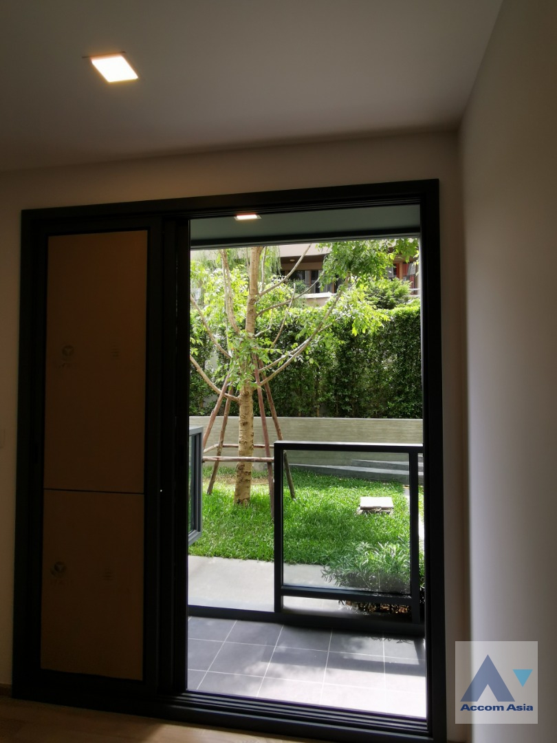 7  1 br Condominium For Sale in Sukhumvit ,Bangkok BTS Ekkamai at Taka Haus Ekkamai 12 AA36038