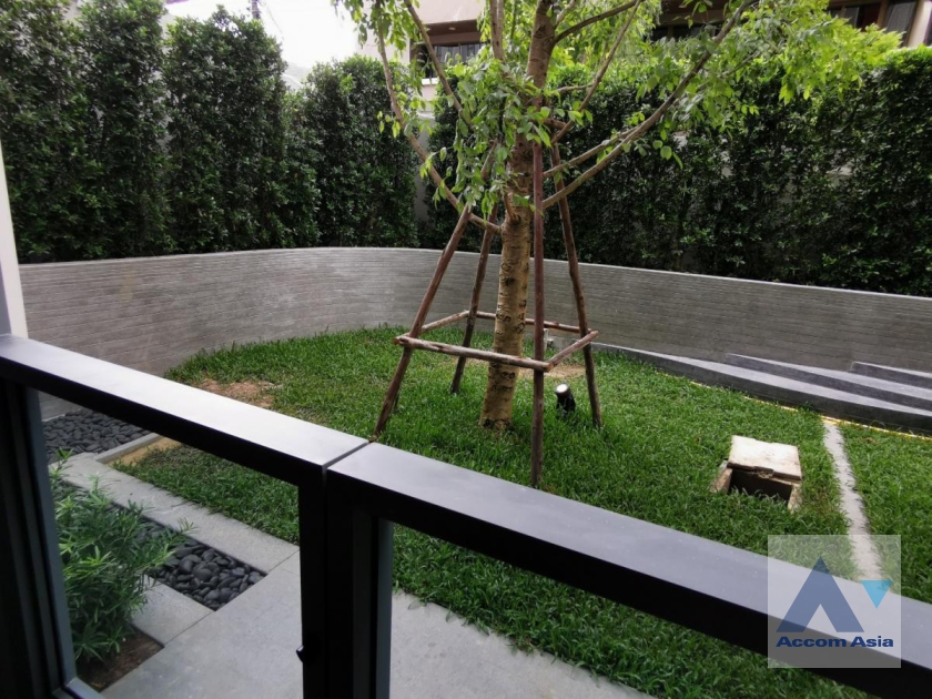 6  1 br Condominium For Sale in Sukhumvit ,Bangkok BTS Ekkamai at Taka Haus AA36038