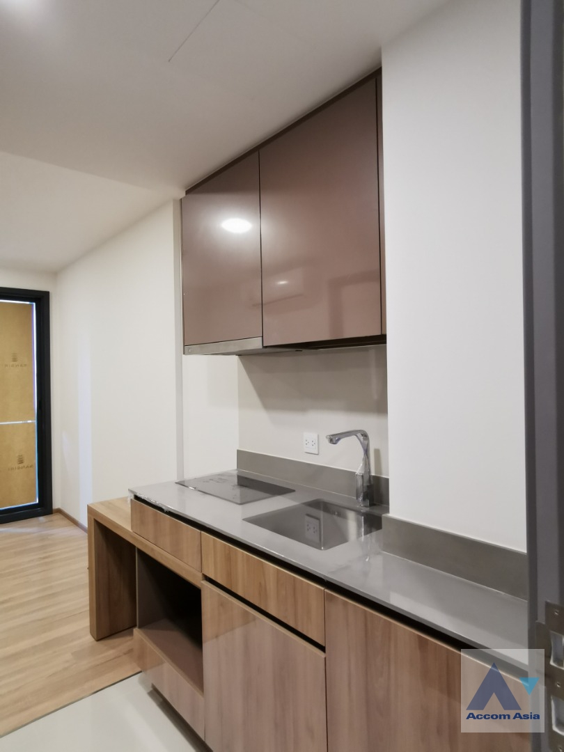  1  1 br Condominium For Sale in Sukhumvit ,Bangkok BTS Ekkamai at Taka Haus Ekkamai 12 AA36038