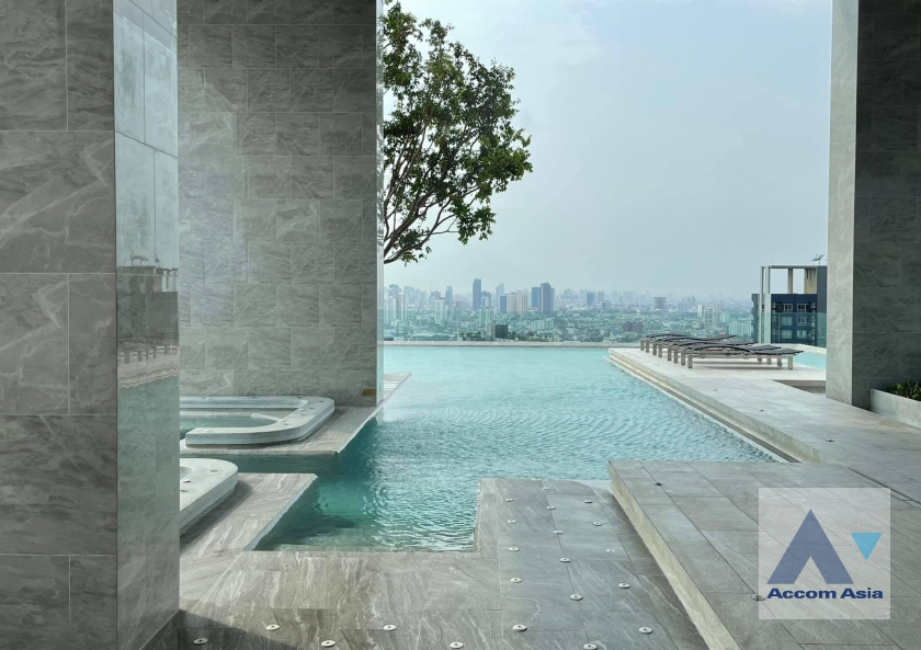 8  1 br Condominium For Sale in Sukhumvit ,Bangkok BTS On Nut at KnightsBridge Prime Onnut AA36058