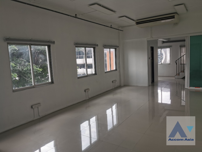 4  Office Space For Sale in Sukhumvit ,Bangkok BTS Thong Lo at Liberty Plaza AA36069