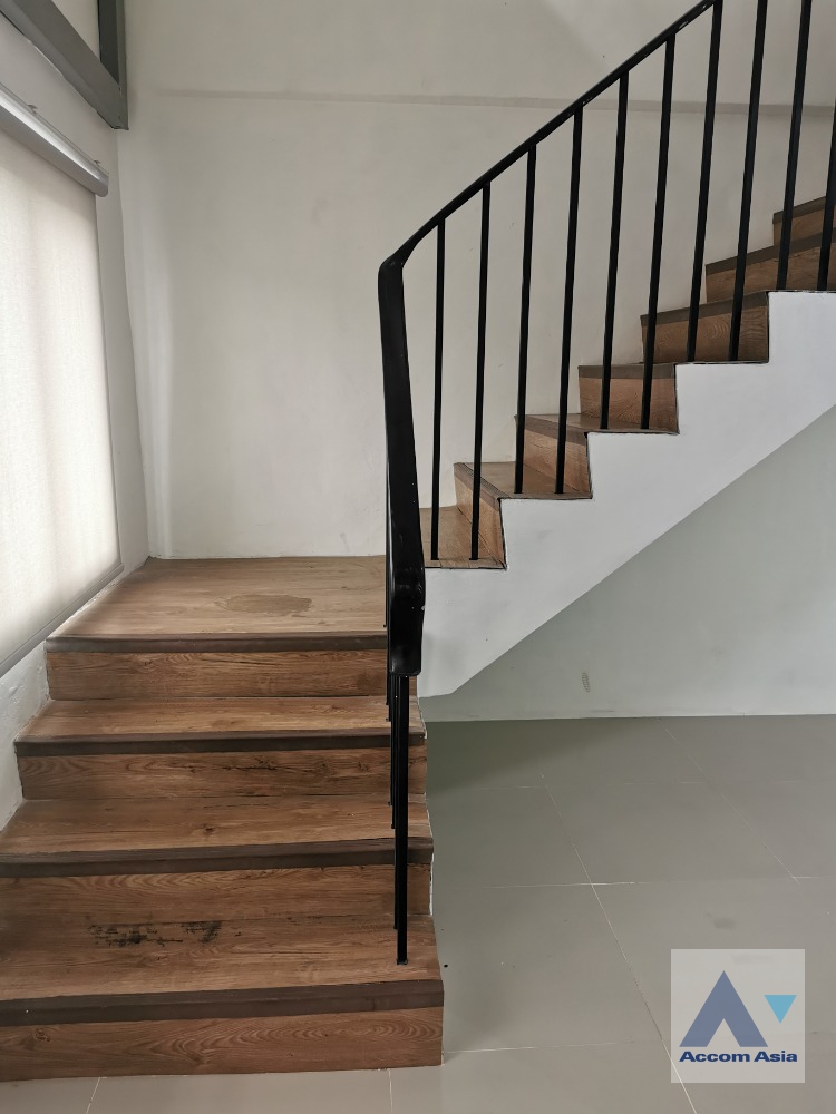 7  Office Space For Sale in Sukhumvit ,Bangkok BTS Thong Lo at Liberty Plaza AA36069