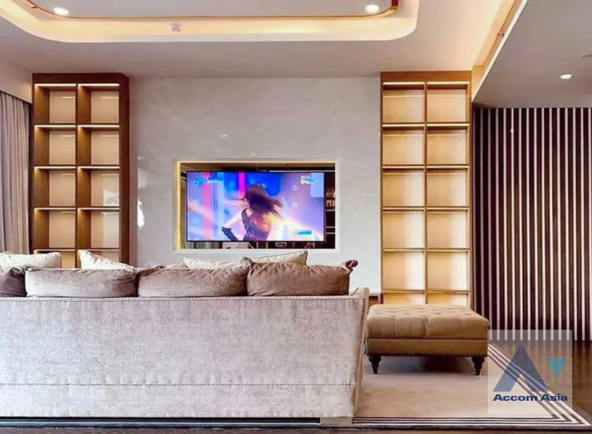 unit 3 Bedrooms  Condominium For Rent & Sale in Sukhumvit, Bangkok  near BTS Thong Lo (AA36083)