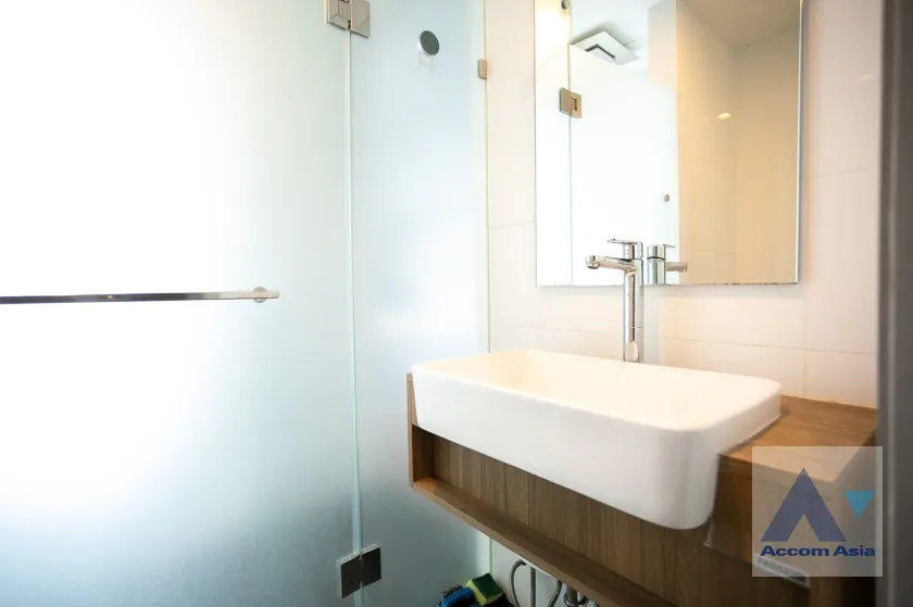 7  1 br Condominium For Sale in Ratchadaphisek ,Bangkok MRT Rama 9 at A Space id Asoke-Ratchada AA36085