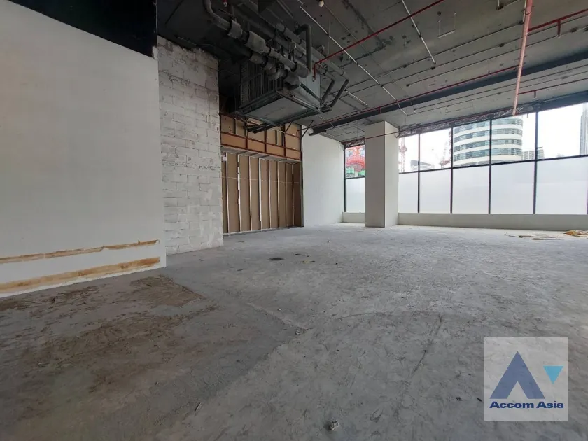  1  Office Space For Rent in Ratchadaphisek ,Bangkok MRT Rama 9 at The Ninth Tower A AA36116