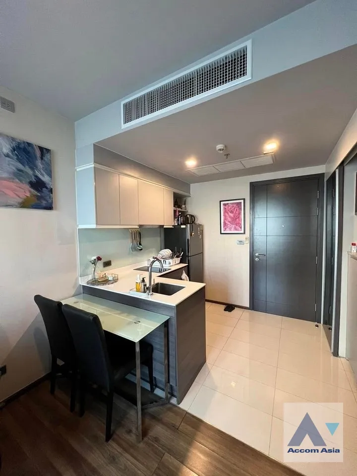 unitFully Furnished | Ceil By Sansiri