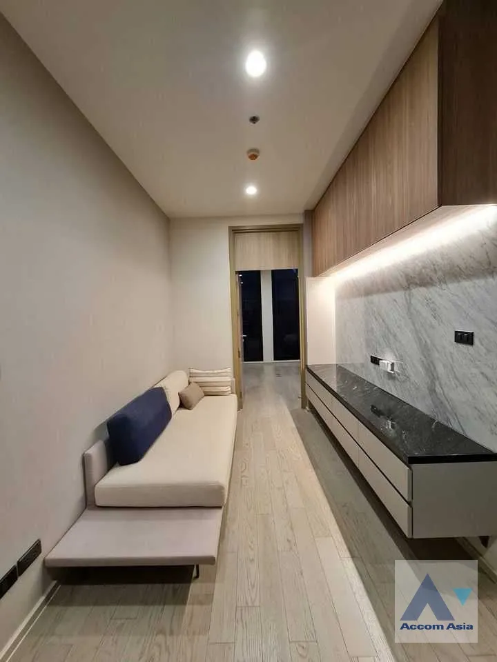  2  1 br Condominium For Rent in Ploenchit ,Bangkok BTS Ploenchit at Noble Ploenchit AA36139