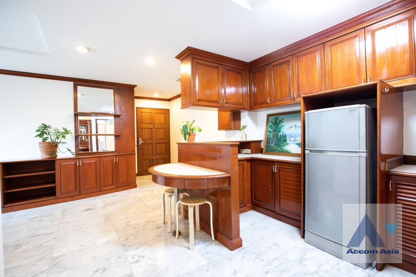  1  2 br Condominium For Rent in Ploenchit ,Bangkok BTS Ploenchit at Witthayu Complex AA36144