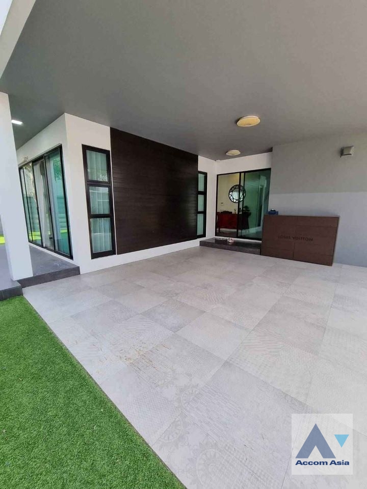 8  3 br House for rent and sale in Pattanakarn ,Bangkok  at House AA36148