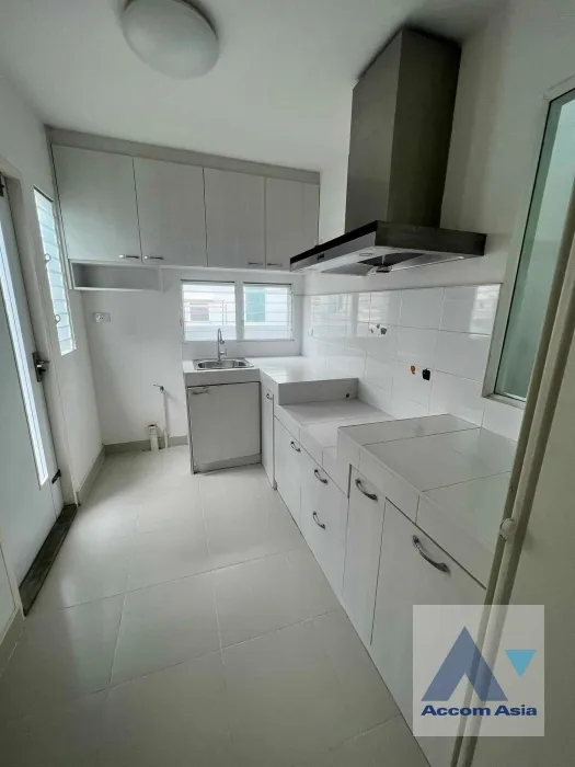  1  3 br House For Sale in Bang Na ,  at Home One  AA36149