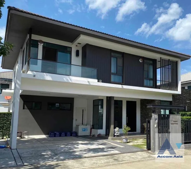 unit 4 Bedrooms  House For Rent & Sale in Bang Na, Bangkok  (AA36156)