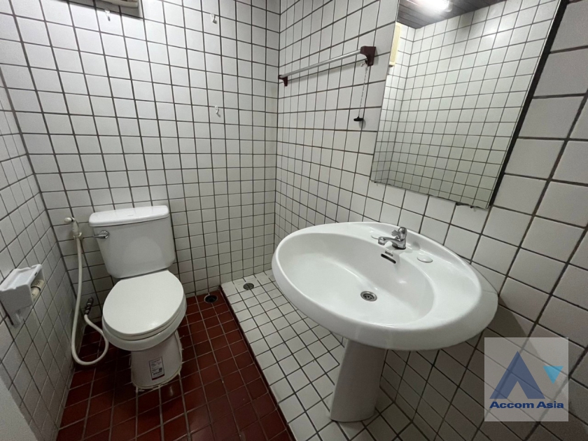 18  3 br Apartment For Rent in Phaholyothin ,Bangkok BTS Sanam Pao at Cozy Balcony - Walk to Sanam Pao BTS AA36171