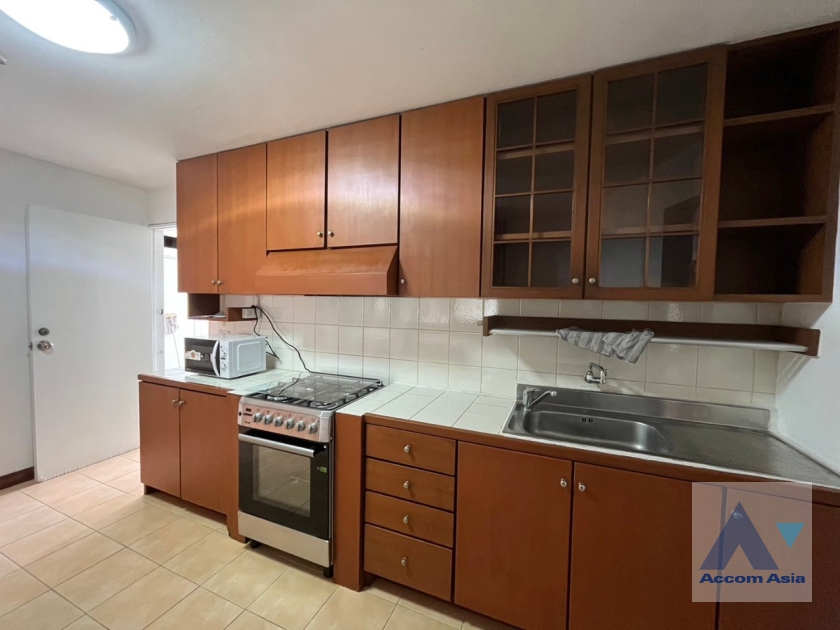  1  3 br Apartment For Rent in Phaholyothin ,Bangkok BTS Sanam Pao at Cozy Balcony - Walk to Sanam Pao BTS AA36171