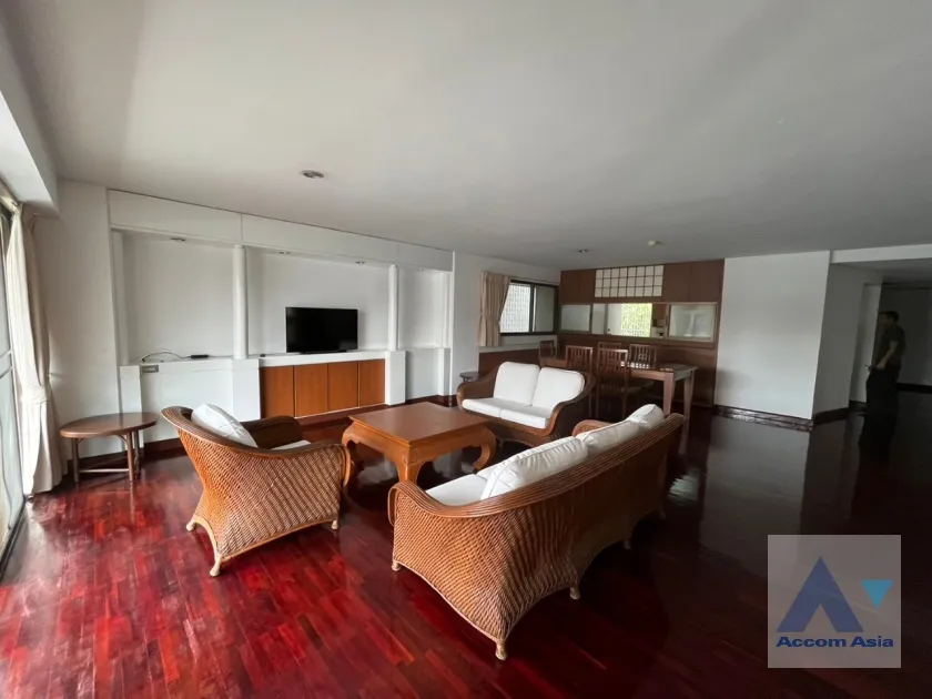  1  3 br Apartment For Rent in Phaholyothin ,Bangkok BTS Sanam Pao at Cozy Balcony - Walk to Sanam Pao BTS AA36171