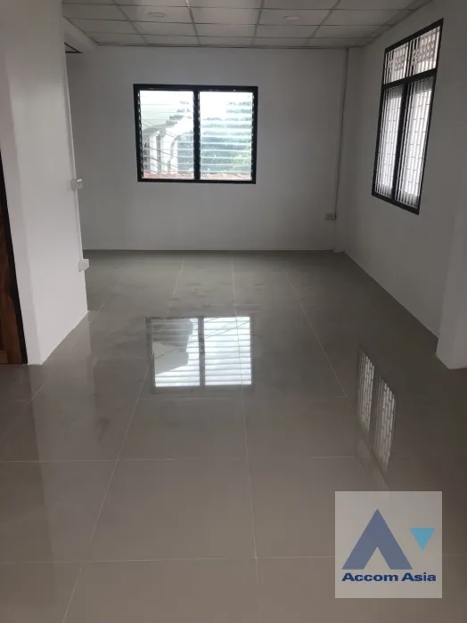unitHome Office, Office |  5 Bedrooms  House For Rent in Phaholyothin, Bangkok  near BTS Saphan-Kwai (AA36181)