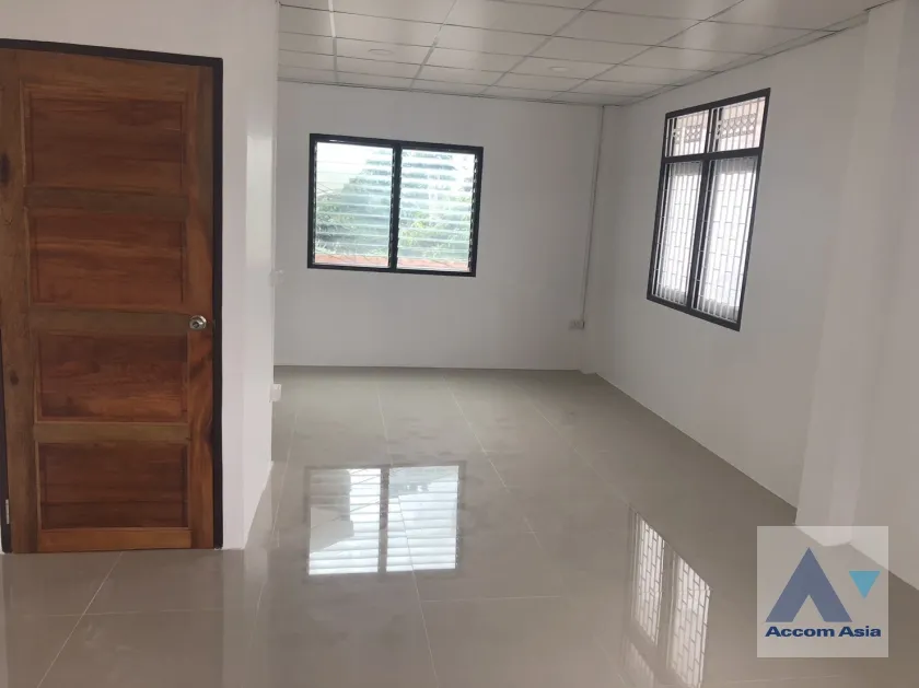 unitHome Office, Office |  5 Bedrooms  House For Rent in Phaholyothin, Bangkok  near BTS Saphan-Kwai (AA36181)
