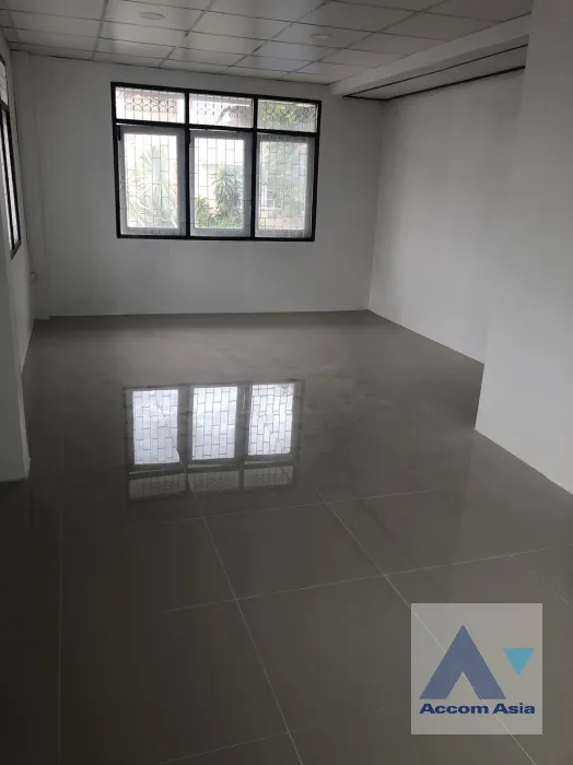 unitHome Office, Office |  5 Bedrooms  House For Rent in Phaholyothin, Bangkok  near BTS Saphan-Kwai (AA36181)